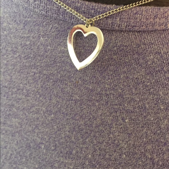 Heart rhinestone necklace 14” - Picture 2 of 2